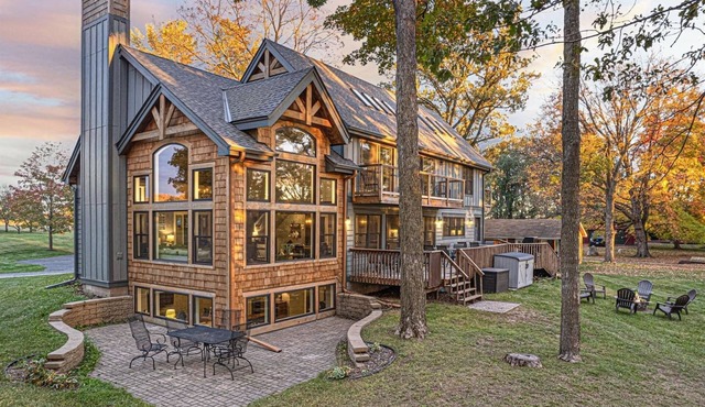 Balsam Lake Cabin - Game Room, Large Dock, Sunsets, Swimming Area, Waterslide