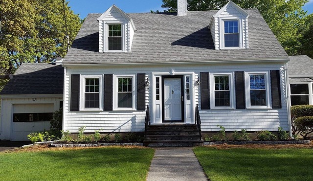 Bar Harbor In town Charming newly remodeled Home