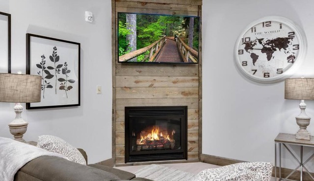 Barnwood Suite - Main Street Lodge in Berlin
