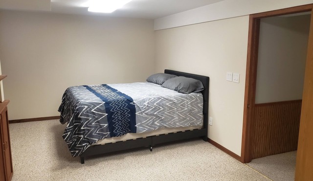 Basement Rental for EAA. 4.2 miles from EAA.
