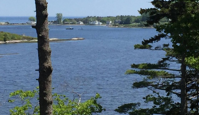 Bay views, minutes to Popham