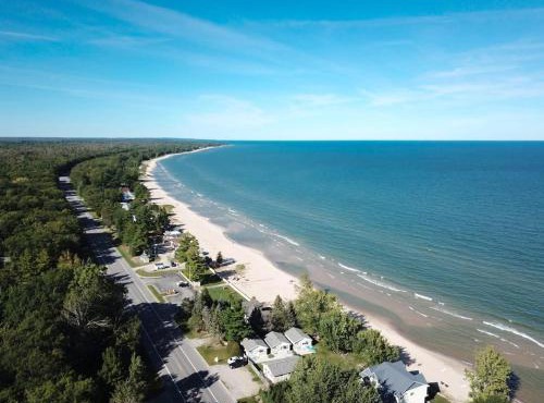 Beach Club of Oscoda Beach House on Lake Huron