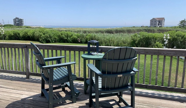Beach House with large deck & ocean views!