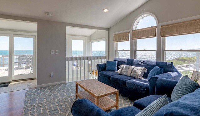 Beachfront in Matunuck! Newly Renovated!