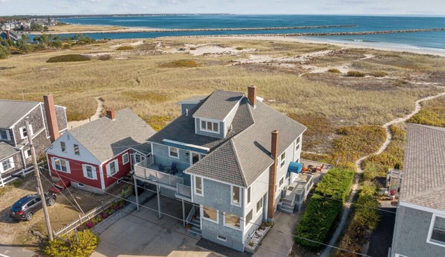 Beachfront Retreat with Breathtaking Views