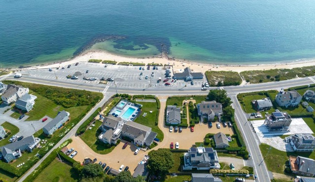 Beachside Village Resort