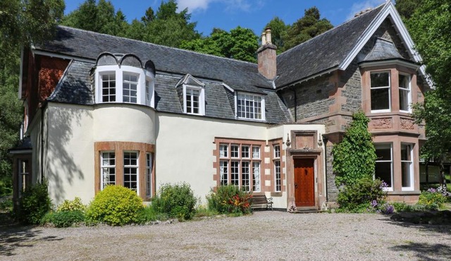 Bearnock Lodge