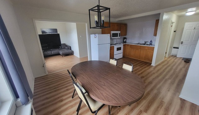 Beautiful 2-bedroom apartment with AC in charming Langdon