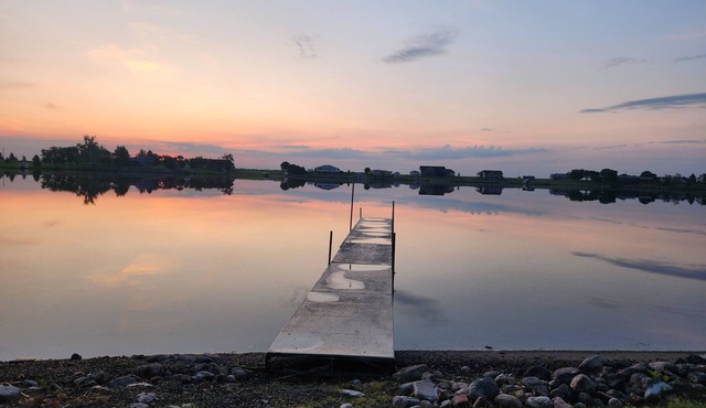 Beautiful 2 story lake front house on Mina Lake