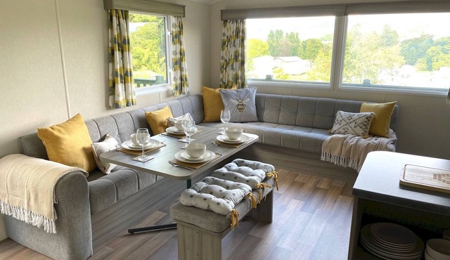 Beautiful 3BR Holiday Home in Stunning Location - Pass the Keys