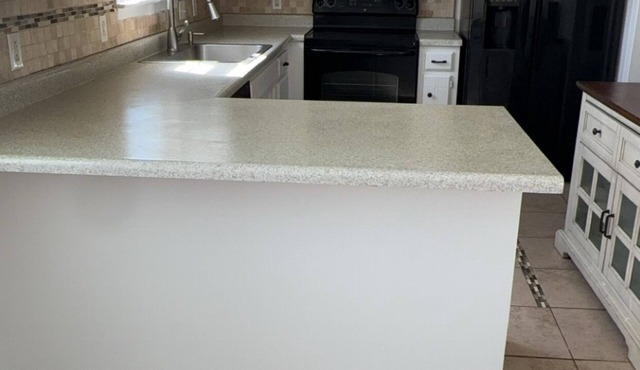 Beautiful 4-bedroom house with AC in welcoming Nashville and fenced in backyard