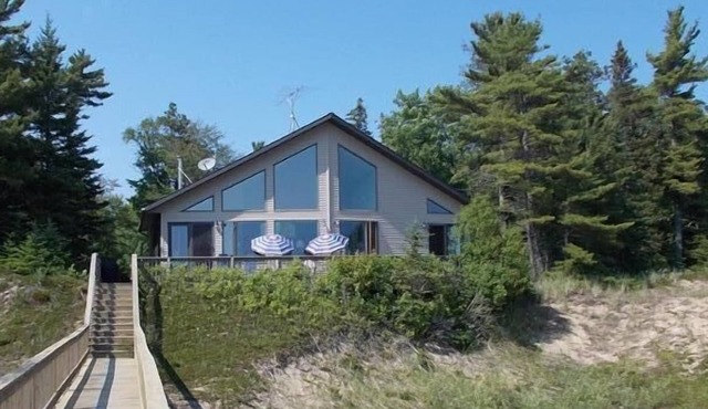 Beautiful 4 Seasons Lake Michigan Beach House 200 Feet of Pristine Beach.