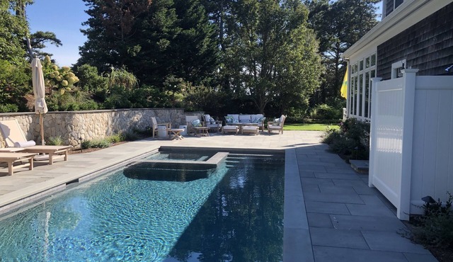 Beautiful 5 BR property with pool and hot tub!