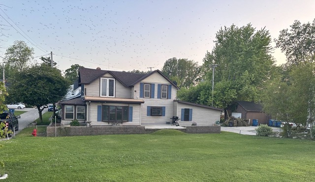 Beautiful Cottage in the Shadow of Cedar Point
