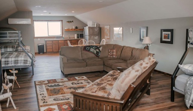 Beautiful, Cozy Loft in Devils Lake!