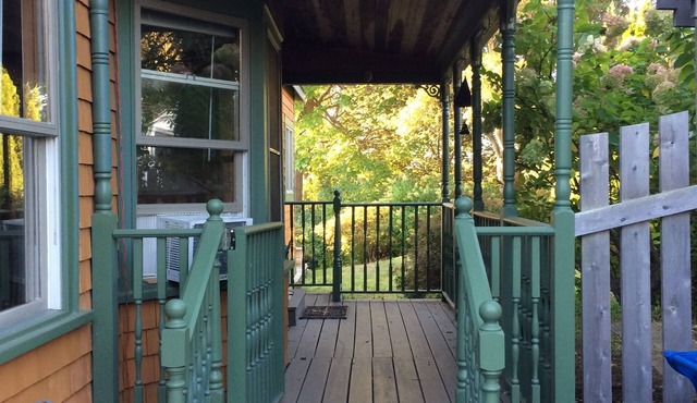 Beautiful getaway on Peaks Island!