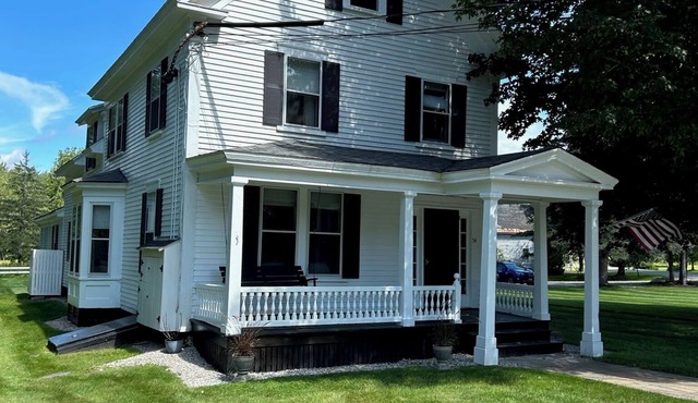 Beautiful Historic Home in Town - Nightly/Weekly/Monthly June-December