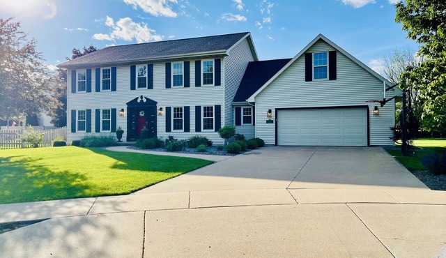 Beautiful Home Available for EAA AirVenture 2026!