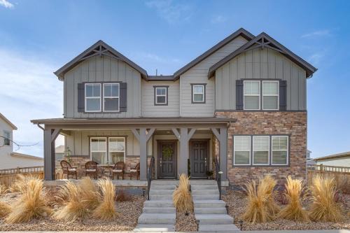 Beautiful Home w/Bonus Room & Prime Location!