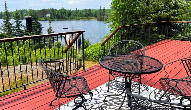 Beautiful, Remote Lakeside Cabin 9 Mi. From Ely, Wildlife Galore; Starlink: Dock