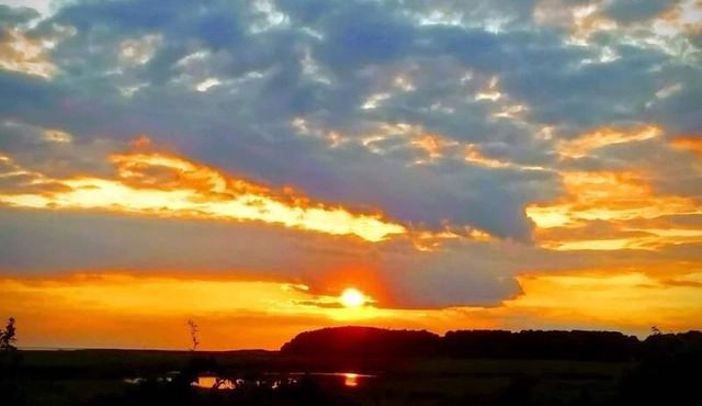 Beautiful Sunsets Over Lieutenant Island (1371)