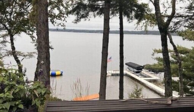 Beautiful Upper-Whitefish Cabinn