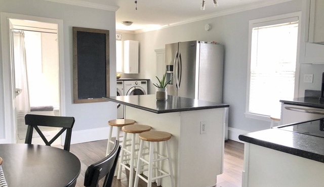 Beautiful Urban Oasis Close to Downtown Manchester