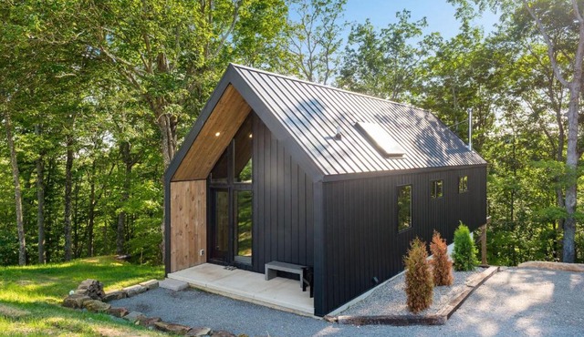 Belmont at Arcadia Hills Luxury Couples Cabin