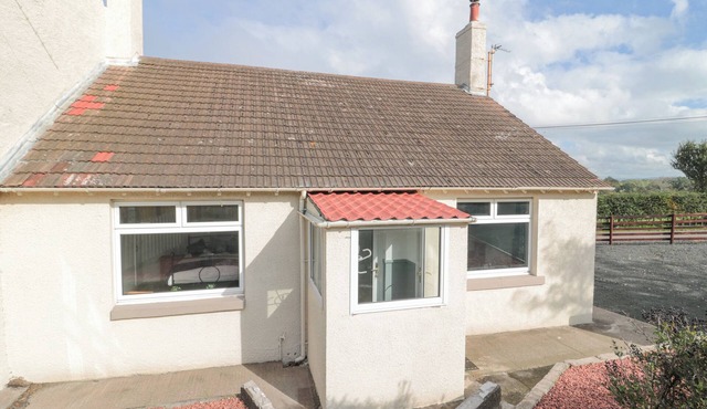 BENDOR COTTAGE, pet friendly, country holiday cottage in Wooler