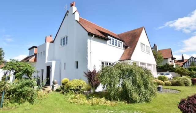 BentinckHouse - sleeps 10 guests in 3 bedrooms