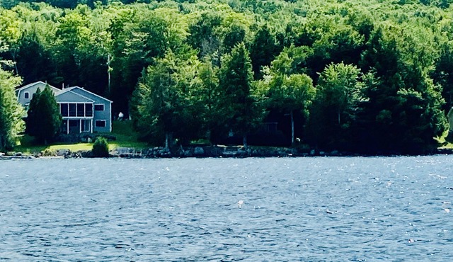 Best Vacation Lake House