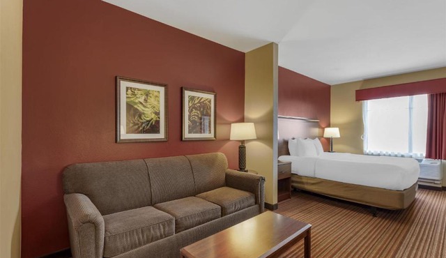 Best Western Plus Hudson Hotel & Suites