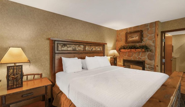 Best Western Plus Kelly Inn and Suites