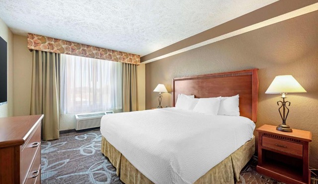 Best Western Plus Mid Nebraska Inn & Suites