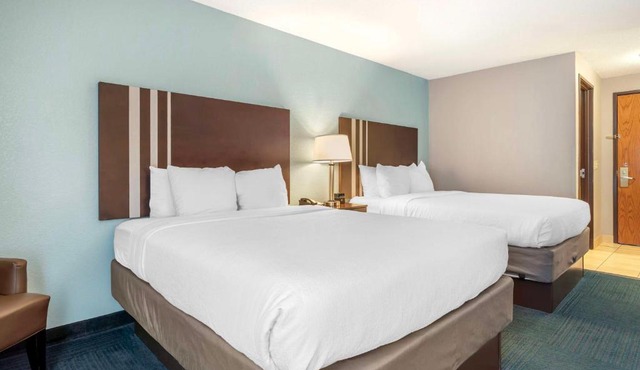 Best Western St. Clairsville Inn & Suites