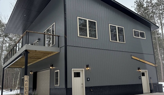 Big Chip Outdoors - 4 bedroom house with WiFi & AC in Heart of Chippewa Flowage