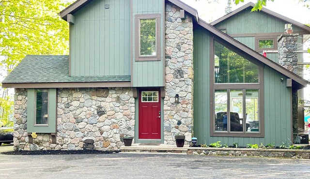 Big Platte Lakehouse near Sleeping Bear Nat'l Park - Sleeps 10