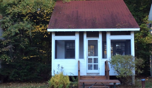 Birch Cottage-Private Beach-Pets Welcome - Round Table Lodge, Sebago, Maine
