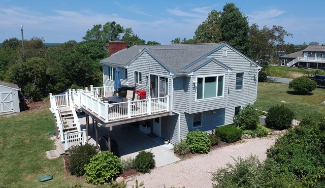 Blackberry Mist of Matunuck, your luxury vacation destination by the beach!