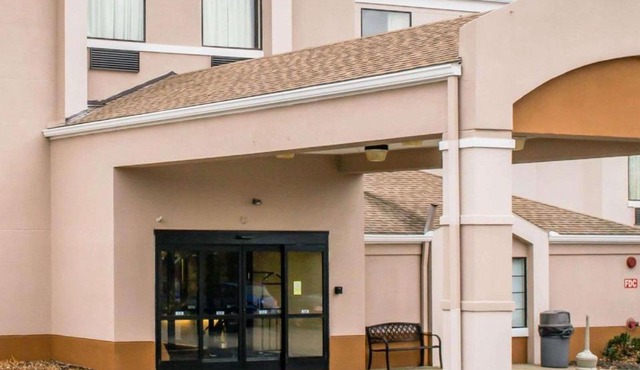Blankenbaker Inn by IHG