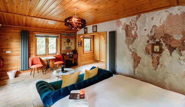Blissful Corner Lodge Great Ayton Yorkshire - sleeps 2 guests with breakfast included