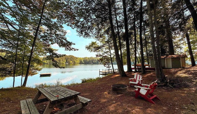 Blue Lake Cottage - PET FRIENDLY