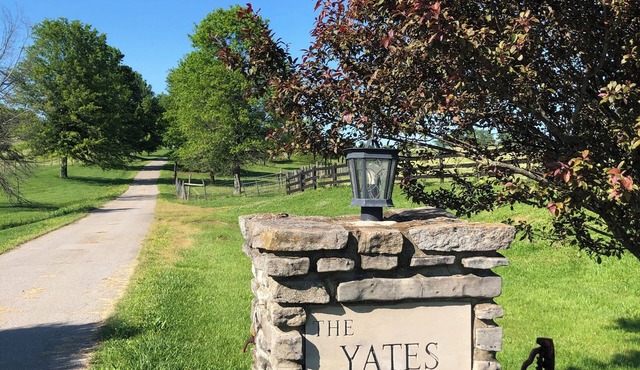 Bluegrass Farmhouse located on large farm near Louisvillle