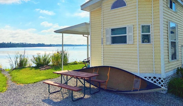 Boathouse Lakeside Cottage