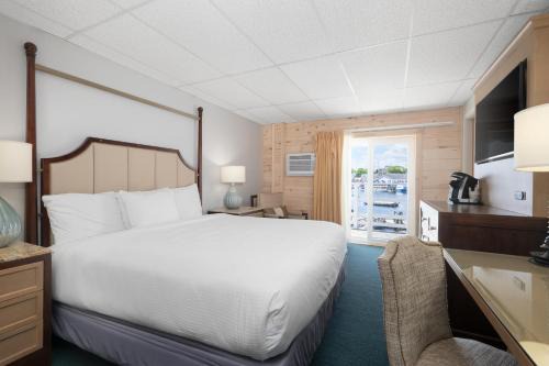 Boothbay Harbor Inn