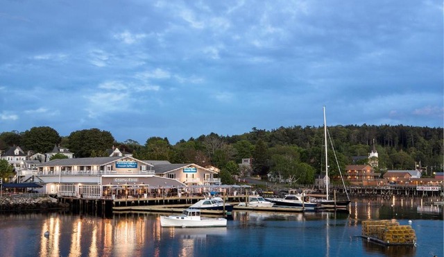 Boothbay Harbor Oceanside Inn