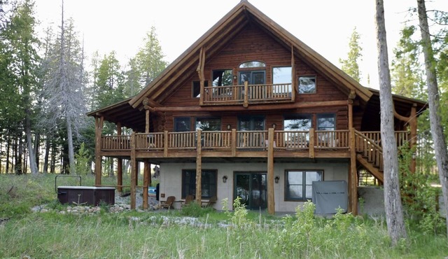 Bootjack Lodge on Drummond Island