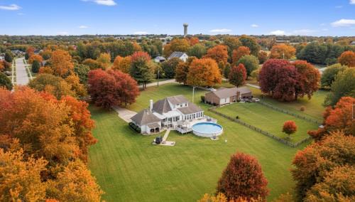 Bourbon Trail Retreat Pool, Hot tub & Game Room