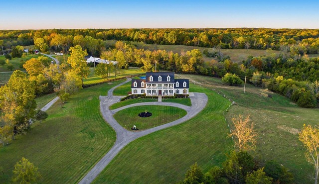 Bourbon Trail with Pickleball, Hot Tub, Fire Pit, Gym