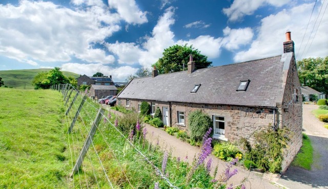 Braeside within High Humbleton